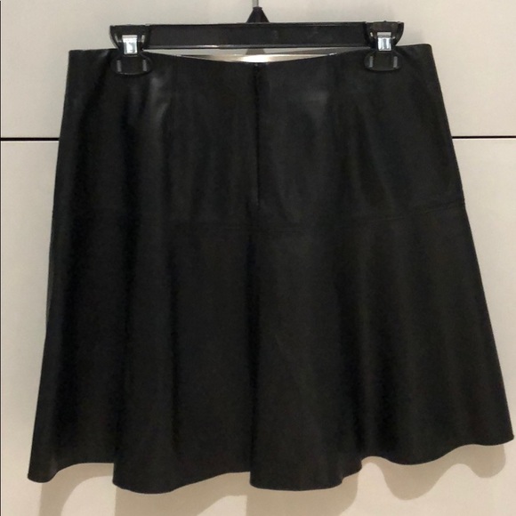 Vince Black leather mini skirt - Picture 2 of 5